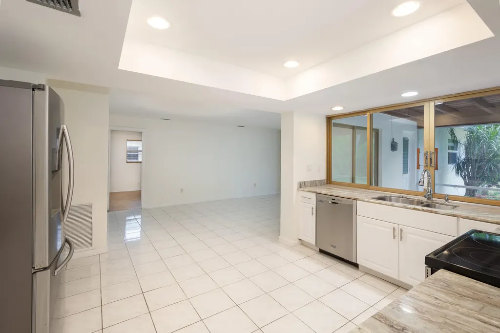 3844 NW 82nd Way Coral Springs FL 33065
