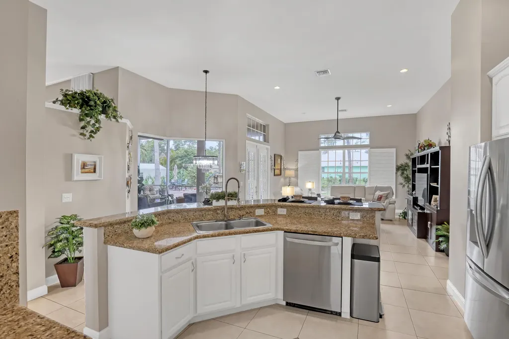 14042 88th Place N The Acreage FL 33470