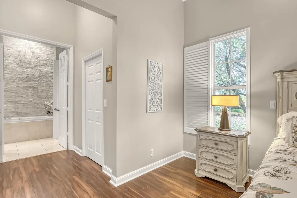 14042 88th Place N The Acreage FL 33470