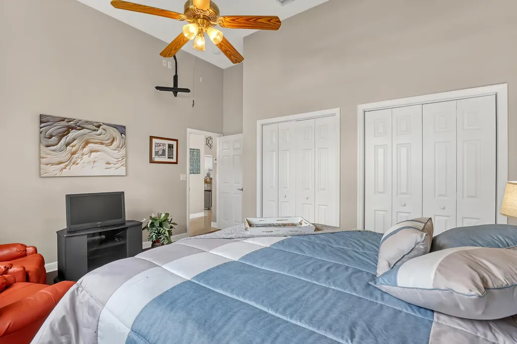 14042 88th Place N The Acreage FL 33470