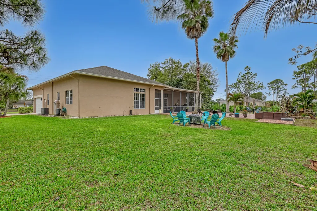14042 88th Place N The Acreage FL 33470