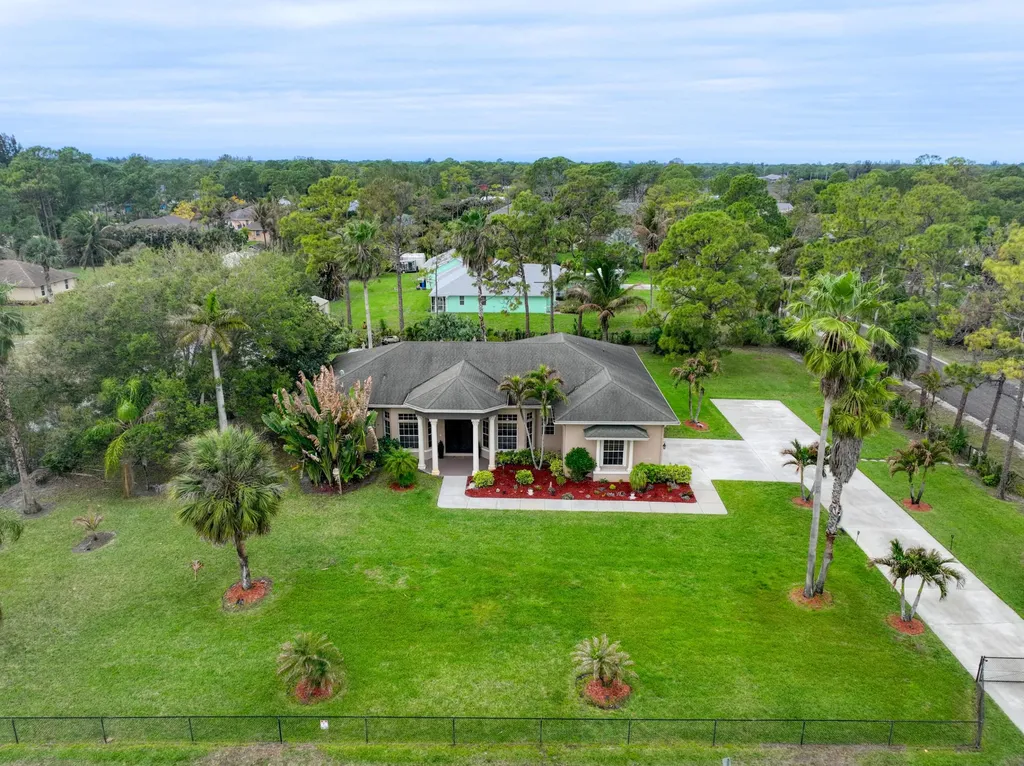 14042 88th Place N The Acreage FL 33470