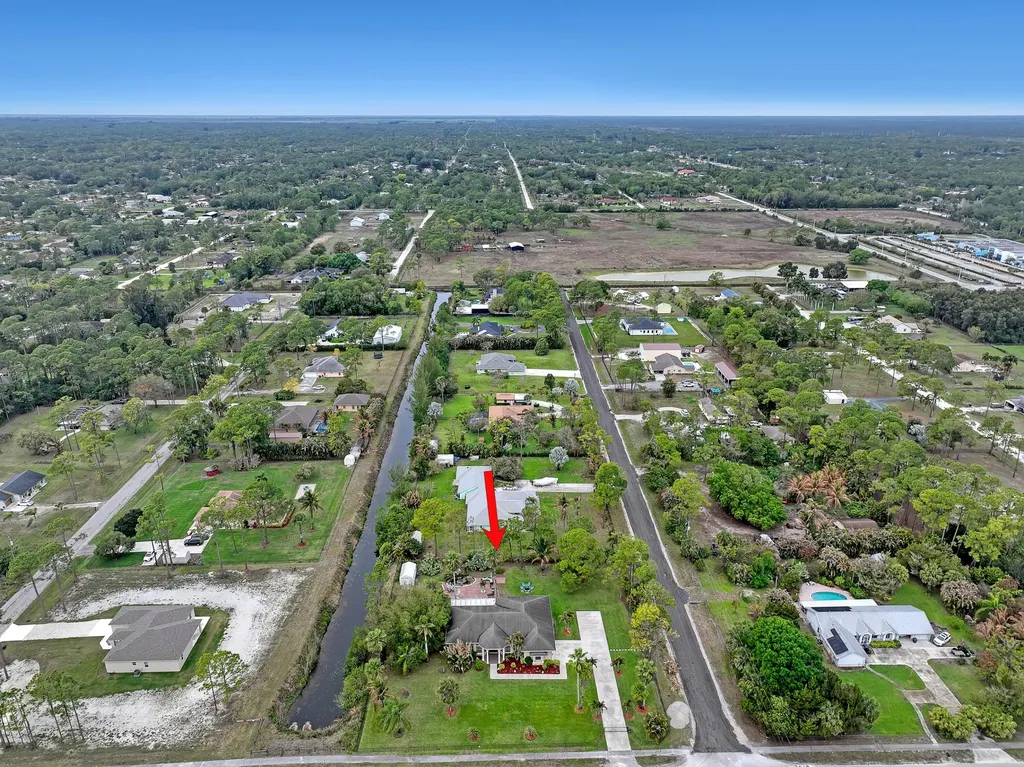 14042 88th Place N The Acreage FL 33470