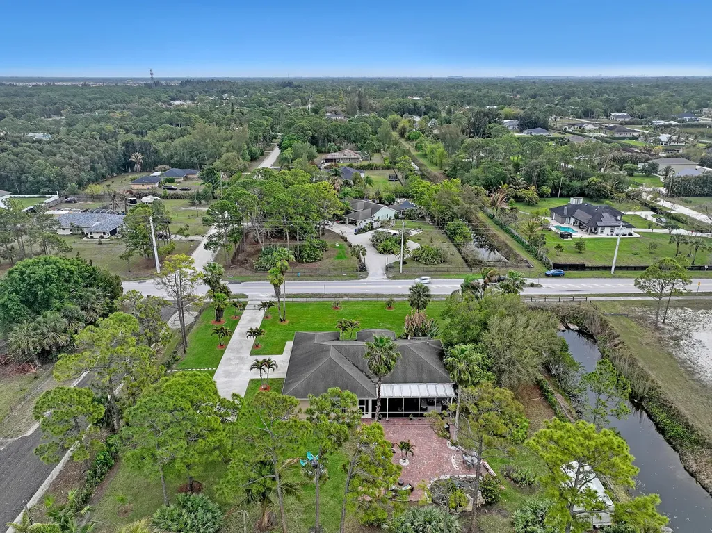 14042 88th Place N The Acreage FL 33470