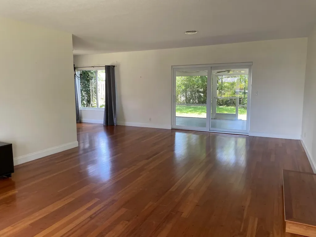 465 NE 34th Street Boca Raton FL 33431