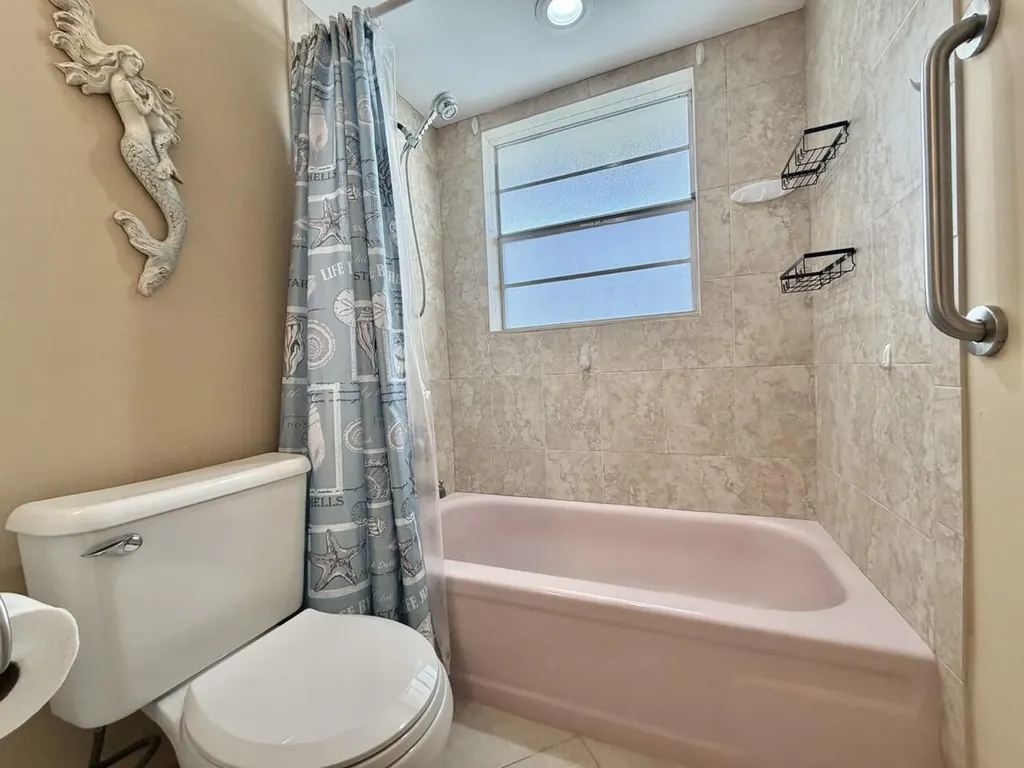19 Abbey Lane Delray Beach FL 33446