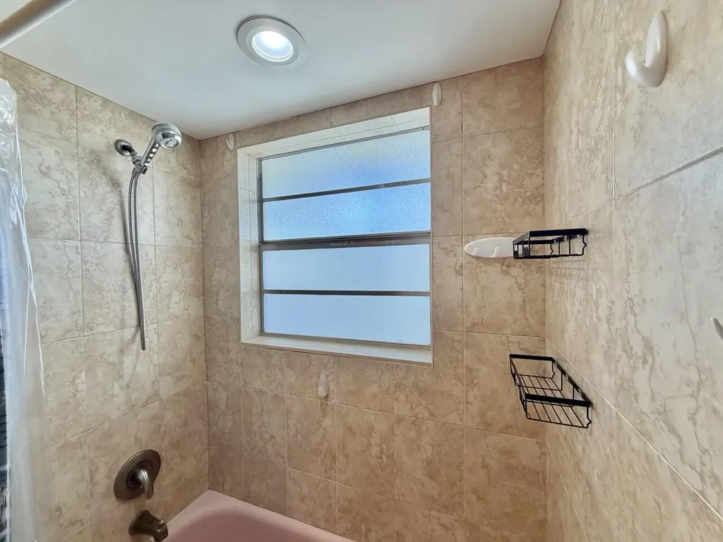 19 Abbey Lane Delray Beach FL 33446