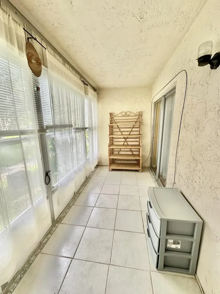 19 Abbey Lane Delray Beach FL 33446