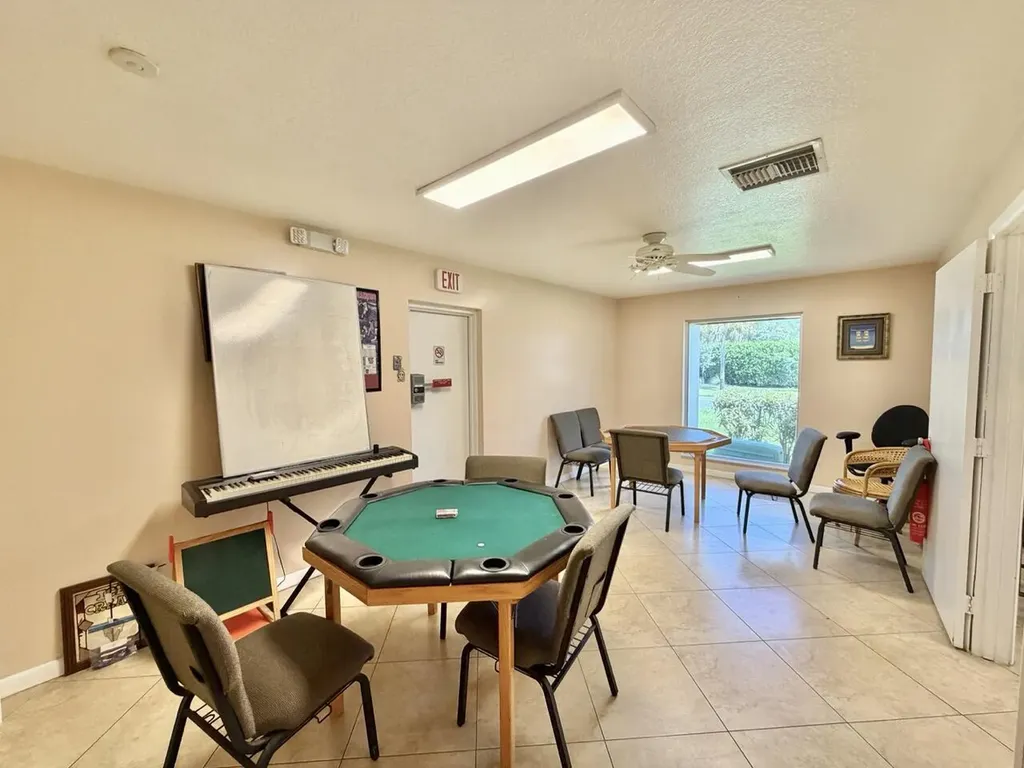 19 Abbey Lane Delray Beach FL 33446