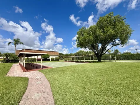 19 Abbey Lane Delray Beach FL 33446