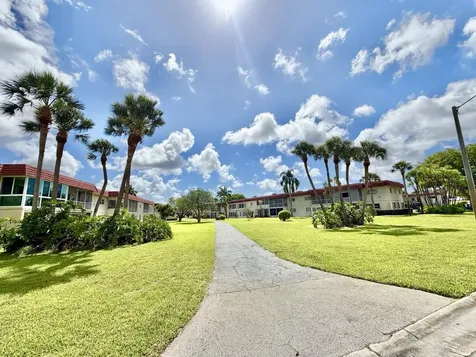 19 Abbey Lane Delray Beach FL 33446