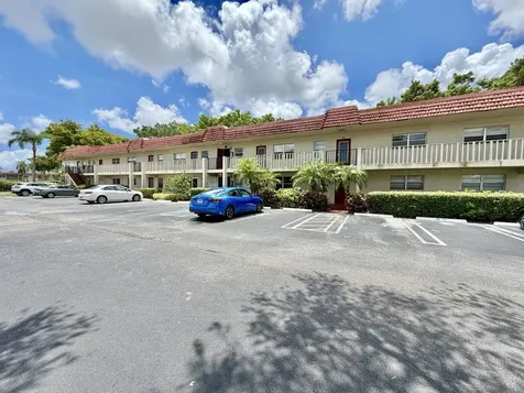 19 Abbey Lane Delray Beach FL 33446