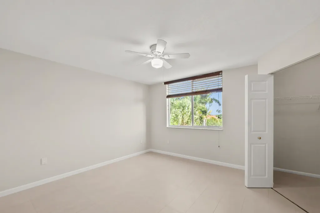 1200 Scotia Drive Hypoluxo FL 33462