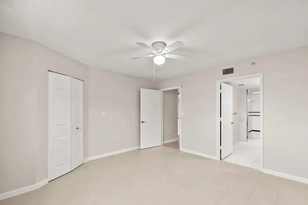 1200 Scotia Drive Hypoluxo FL 33462