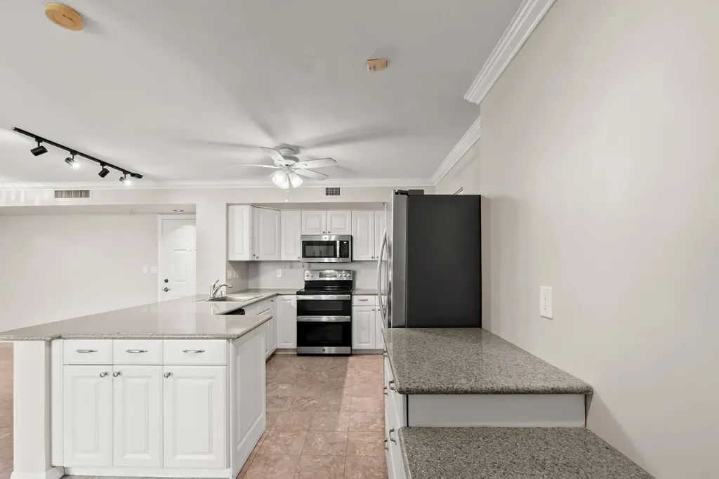 1200 Scotia Drive Hypoluxo FL 33462