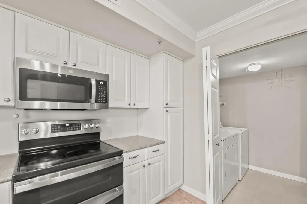 1200 Scotia Drive Hypoluxo FL 33462