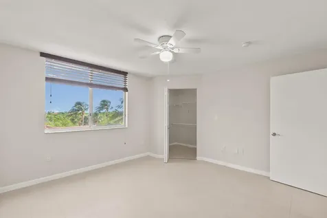 1200 Scotia Drive Hypoluxo FL 33462
