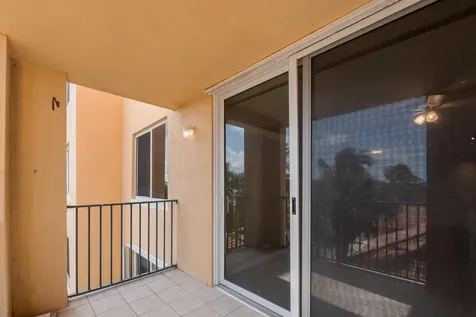 1200 Scotia Drive Hypoluxo FL 33462