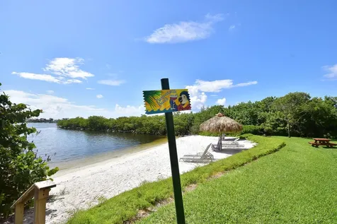 1200 Scotia Drive Hypoluxo FL 33462