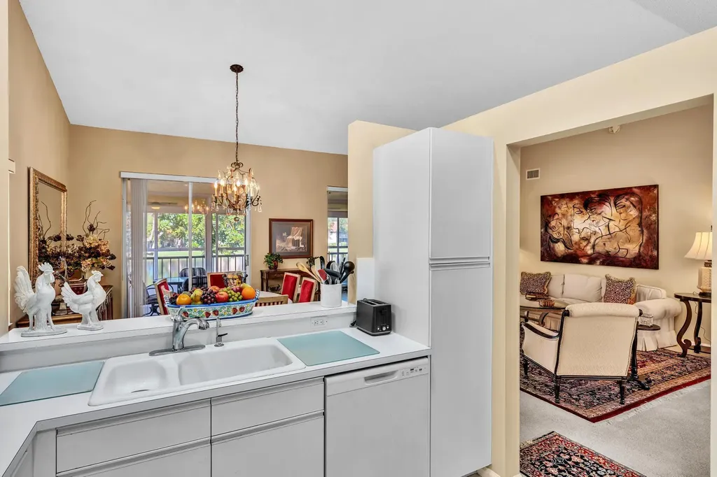 9589 Shadybrook Drive Boynton Beach FL 33437