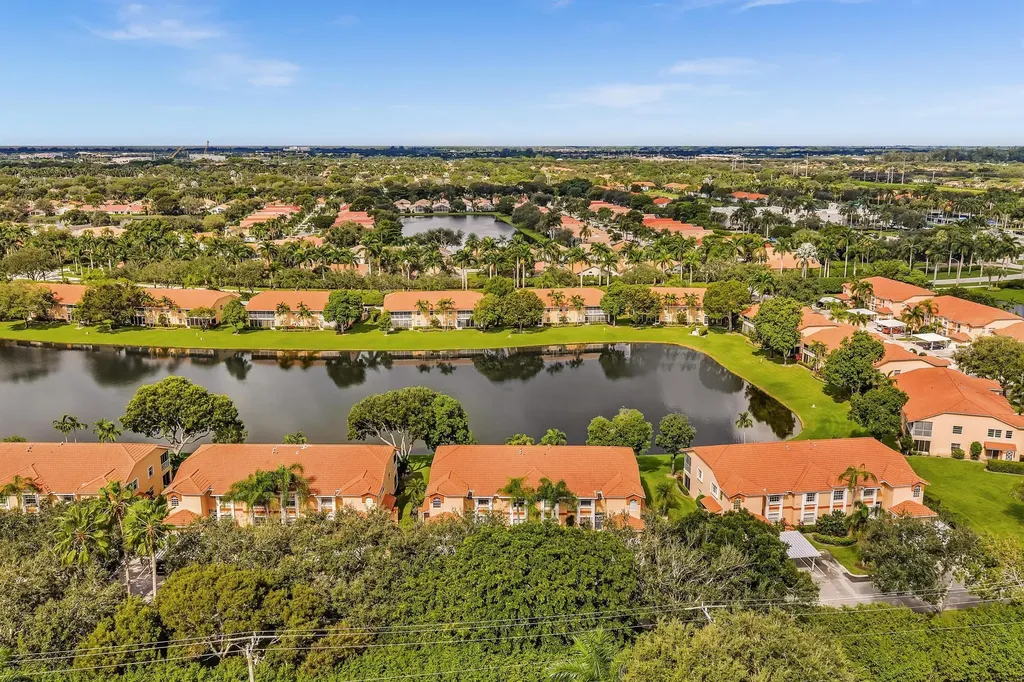9589 Shadybrook Drive Boynton Beach FL 33437