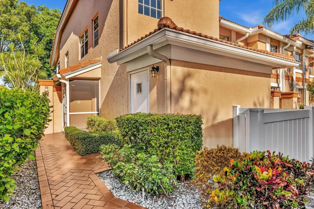 9589 Shadybrook Drive Boynton Beach FL 33437