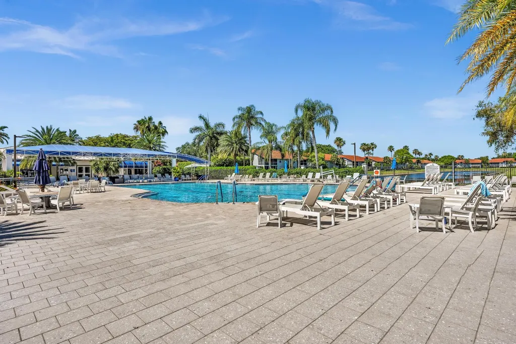 9589 Shadybrook Drive Boynton Beach FL 33437