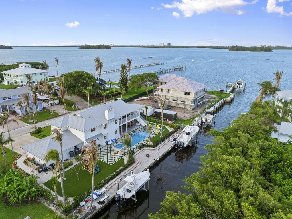 473 Peninsula Drive Fort Pierce FL 34946