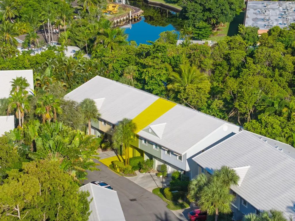 1777 NE 4th Avenue Fort Lauderdale FL 33305