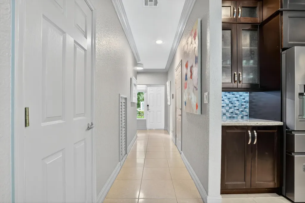 1777 NE 4th Avenue Fort Lauderdale FL 33305