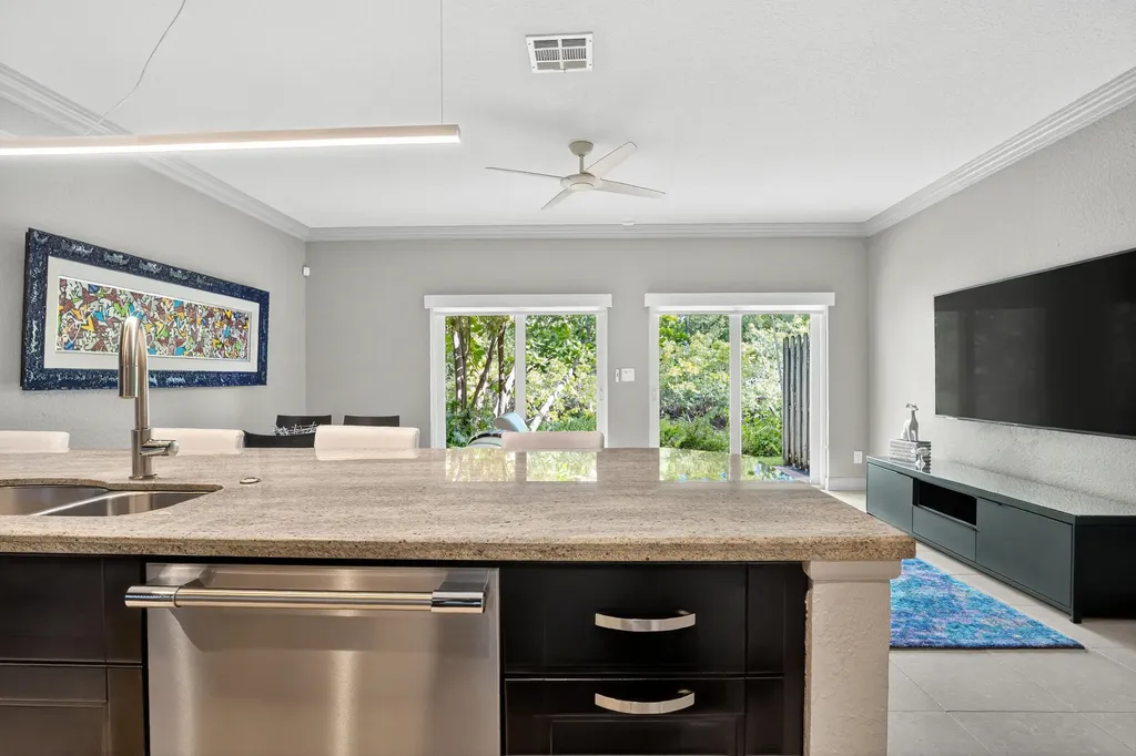 1777 NE 4th Avenue Fort Lauderdale FL 33305