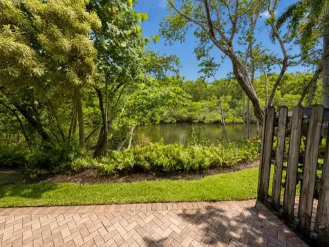 1777 NE 4th Avenue Fort Lauderdale FL 33305