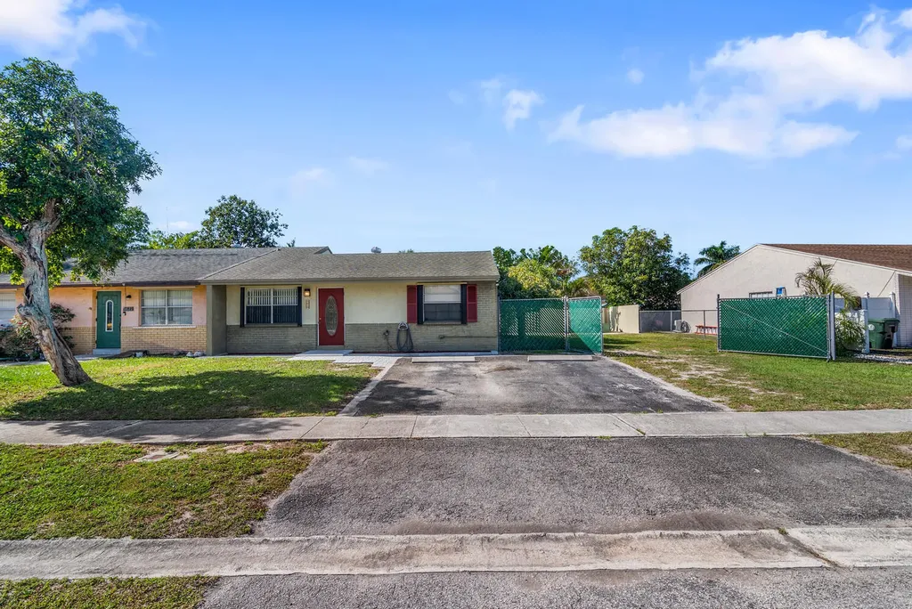 4619 Gladiator Circle Greenacres FL 33463