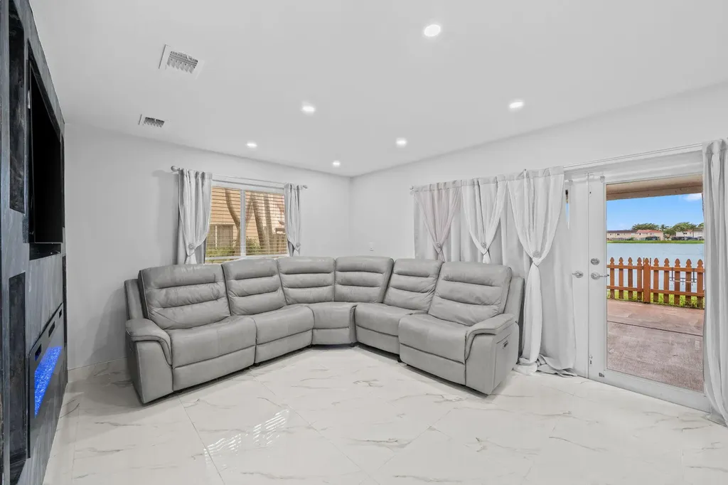 17306 SW 139th Court Miami FL 33177