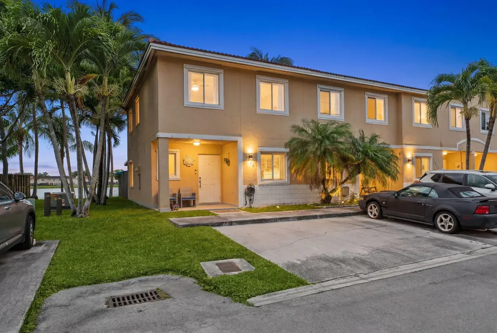 17306 SW 139th Court Miami FL 33177