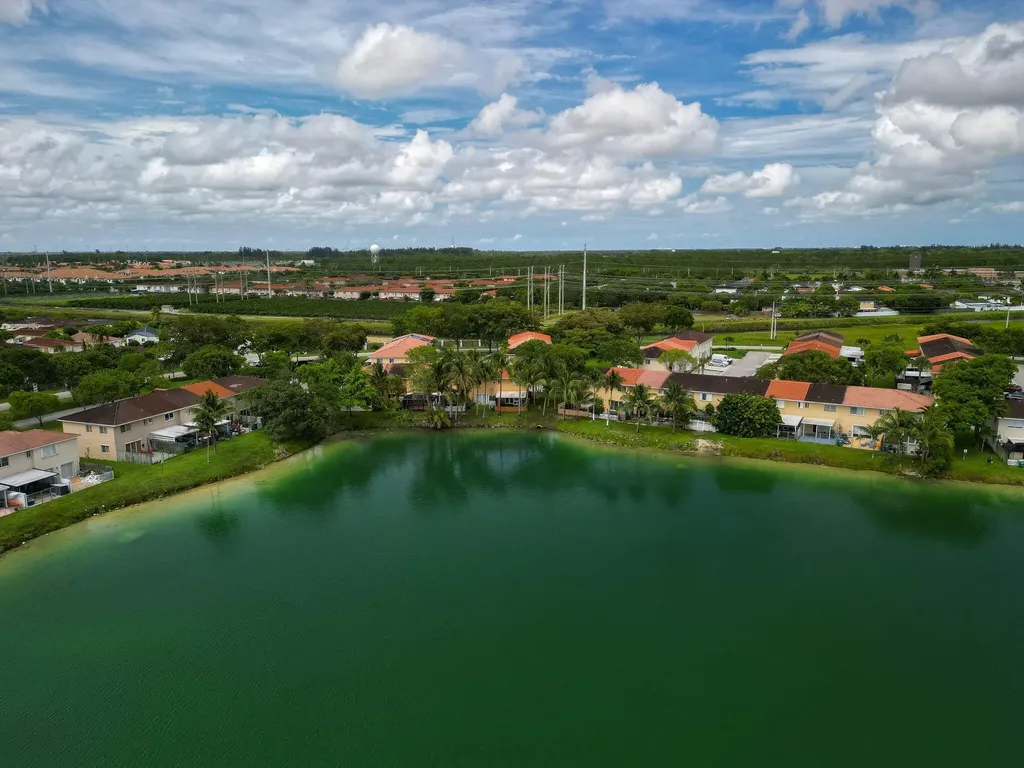 17306 SW 139th Court Miami FL 33177