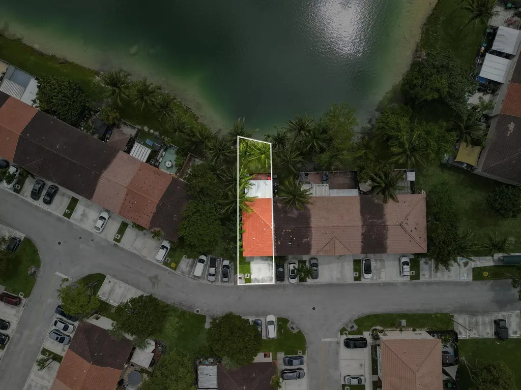 17306 SW 139th Court Miami FL 33177