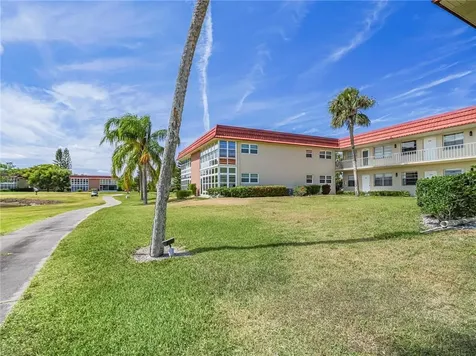 76 Royal Oak Drive Vero Beach FL 32962