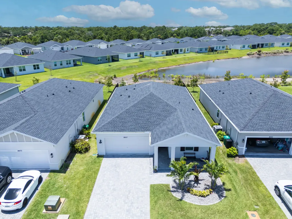 8667 Dahlia Circle Port St Lucie FL 34986