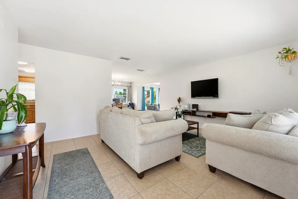 450 SW Kentwood Road Port St Lucie FL 34953