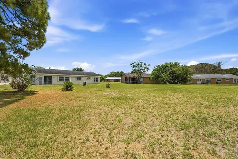 450 SW Kentwood Road Port St Lucie FL 34953