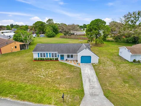 450 SW Kentwood Road Port St Lucie FL 34953