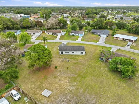450 SW Kentwood Road Port St Lucie FL 34953