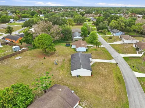 450 SW Kentwood Road Port St Lucie FL 34953