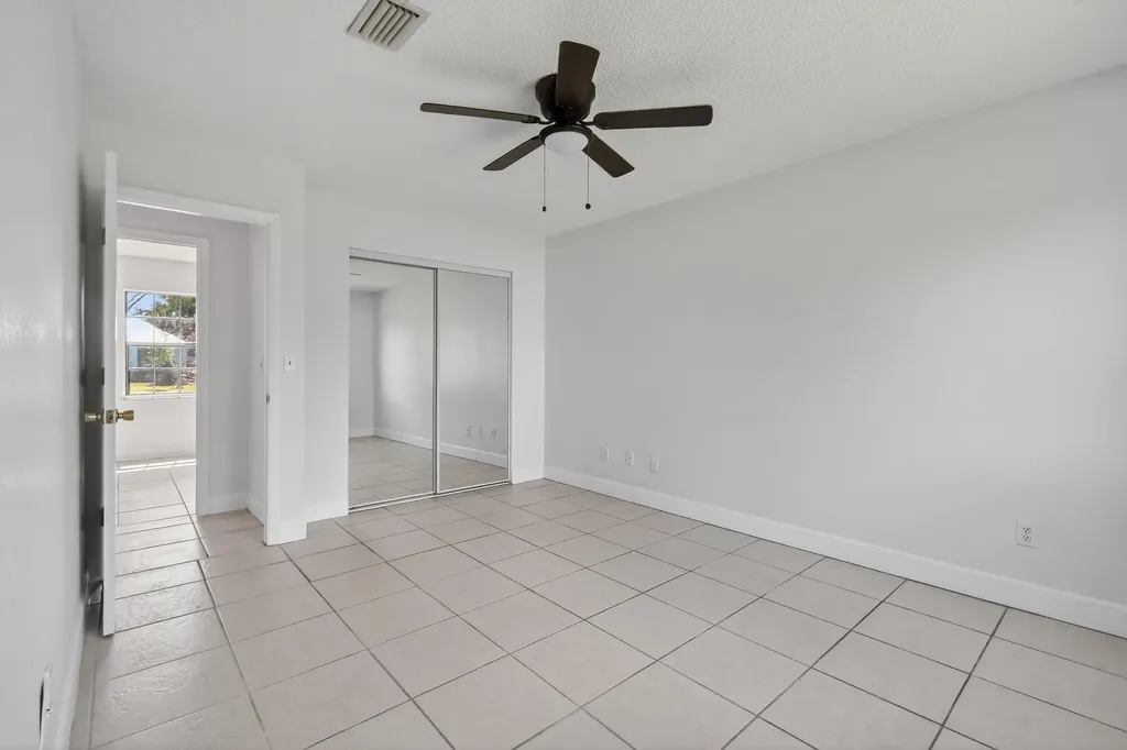 1502 SE Belcrest Street Port St Lucie FL 34952