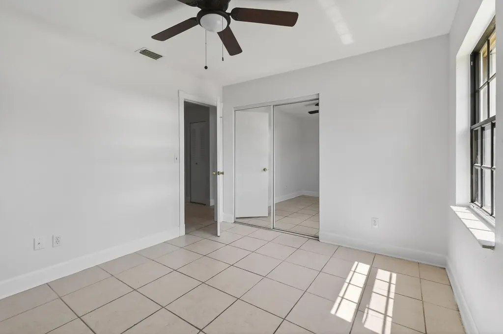 1502 SE Belcrest Street Port St Lucie FL 34952