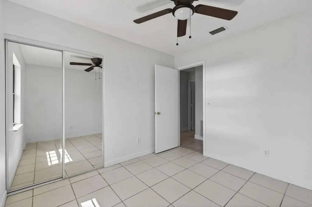1502 SE Belcrest Street Port St Lucie FL 34952