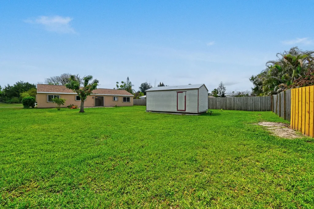 1502 SE Belcrest Street Port St Lucie FL 34952