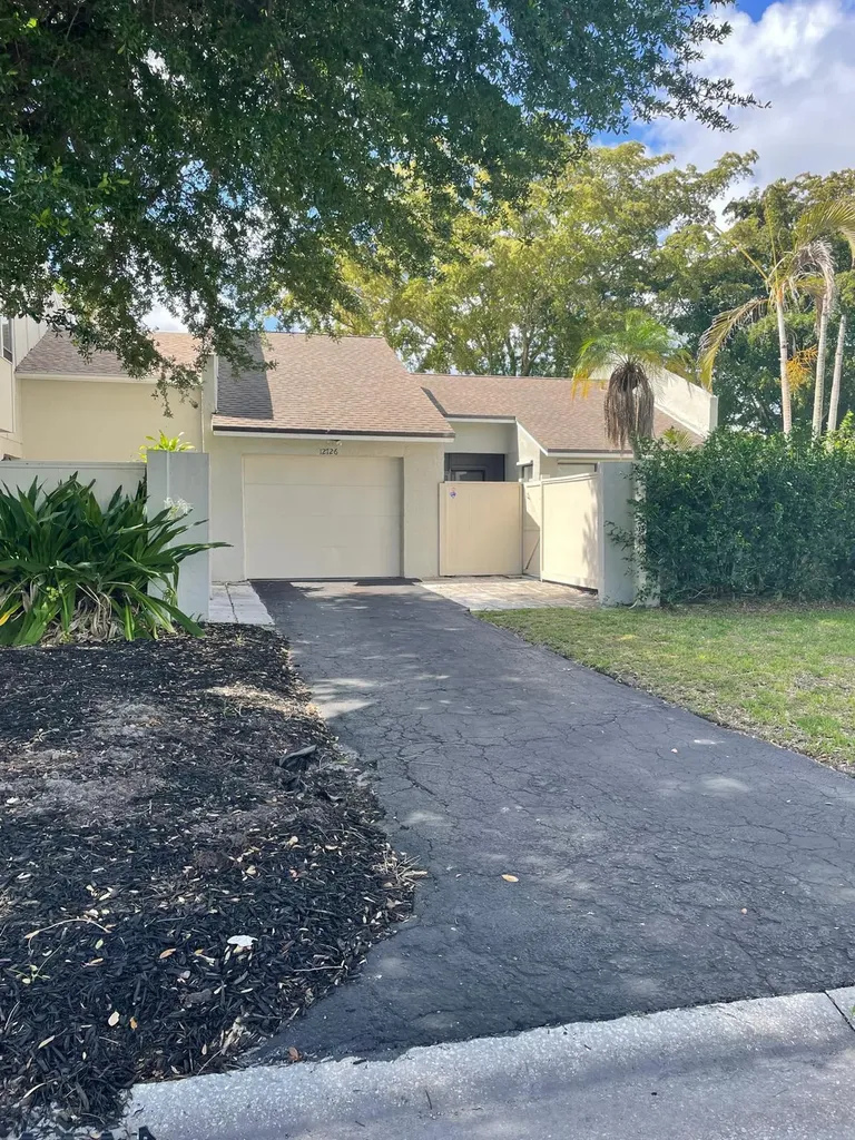 12726 Spinnaker Lane Wellington FL 33414