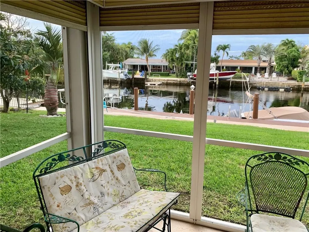 934 SE 9th Avenue Pompano Beach FL 33060
